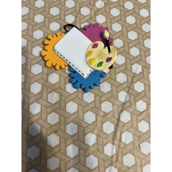 Ornament Artist Painting  Personalizable - Picture 6 of 8